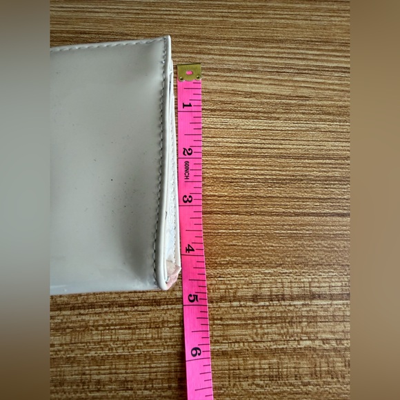 YSL Beaute Cosmetic Pouch - Picture 7 of 7